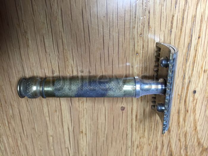 Gillette New Type Ball end Handle www.britev.si.jpg