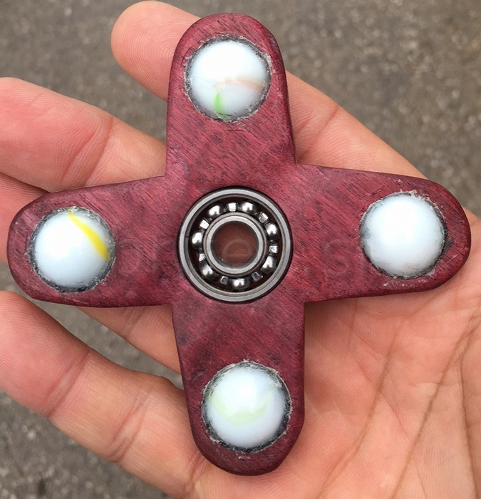 Hand spinner @ www.britev.si06.jpg