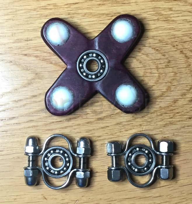 fidget hand spinners @ www.britev.si.jpg